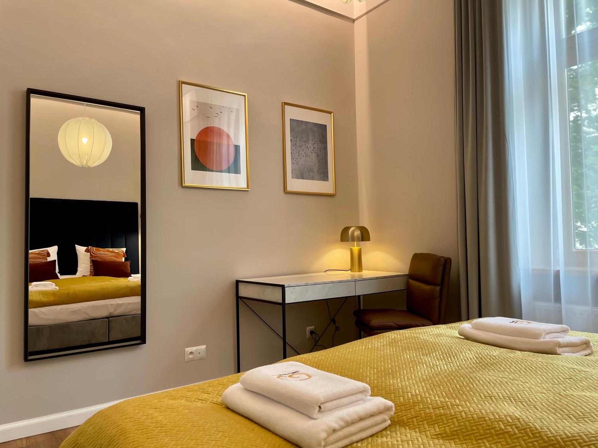 Apartament Golden Queen Center *