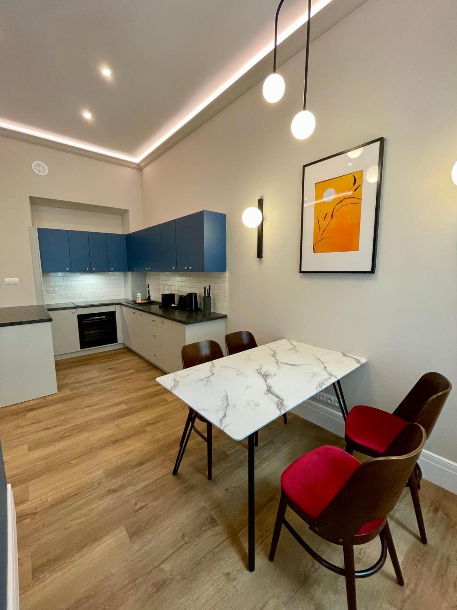 Apartament Golden Queen Center *